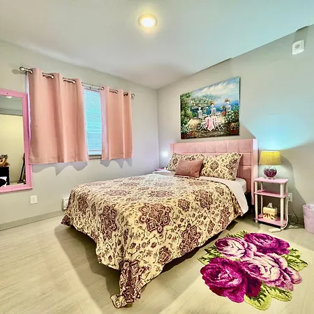 Seattle Alki Oasis: Modern Apartment Near Beach & Downtown